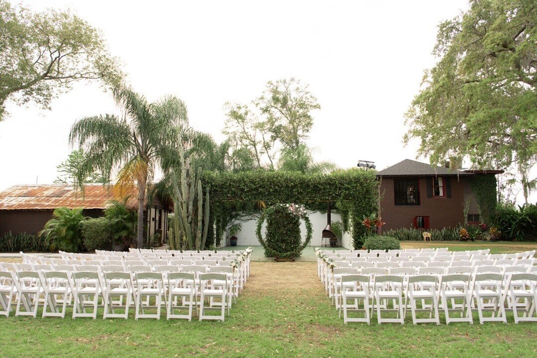 Don't you love our custom wood infinity arch? It makes all of your Ceremony dreams come true! ⠀⠀⠀⠀⠀⠀⠀⠀⠀
⠀⠀⠀⠀⠀⠀⠀⠀⠀
Photo: @cornerhousephoto⠀⠀⠀⠀⠀⠀⠀⠀⠀
Venue: @theacreorlando⠀⠀⠀⠀⠀⠀⠀⠀⠀
Florist: #RunwayBotanical